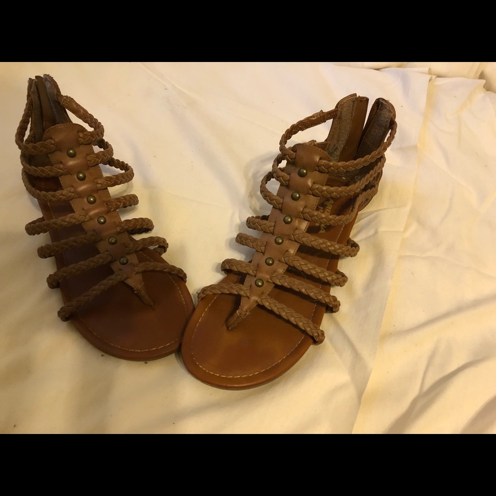 Really cute gladiator sandal great for the beach